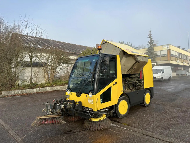 Diversen MFH 2500 Kehrmaschine Klima 3 Besen AEBI MATEC MFH 2500 Kehrmaschine Klima 3 Besen - Priemyselný zametací stroj: obrázok 3 Diversen MFH 2500 Kehrmaschine Klima 3 Besen AEBI MATEC MFH 2500 Kehrmaschine Klima 3 Besen - Priemyselný zametací stroj: obrázok 3