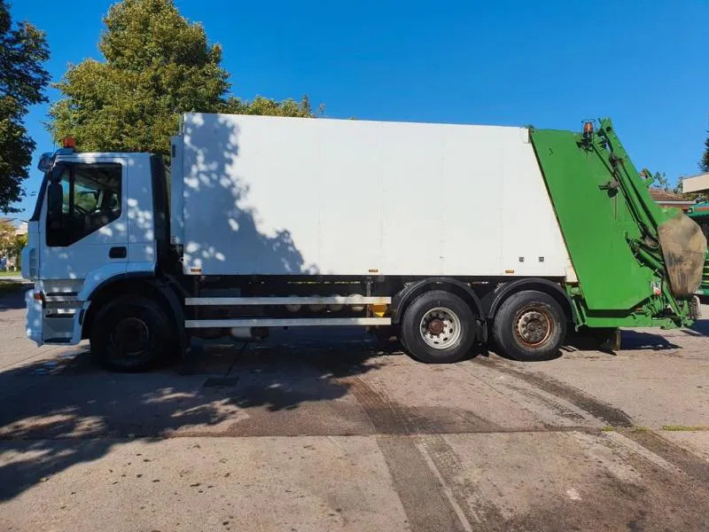 Iveco 260S 42 WAAGE 5 m³ Zöller Medium XXL 24 Umleerer - Auto na odvoz odpadu: obrázok 4 Iveco 260S 42 WAAGE 5 m³ Zöller Medium XXL 24 Umleerer - Auto na odvoz odpadu: obrázok 4