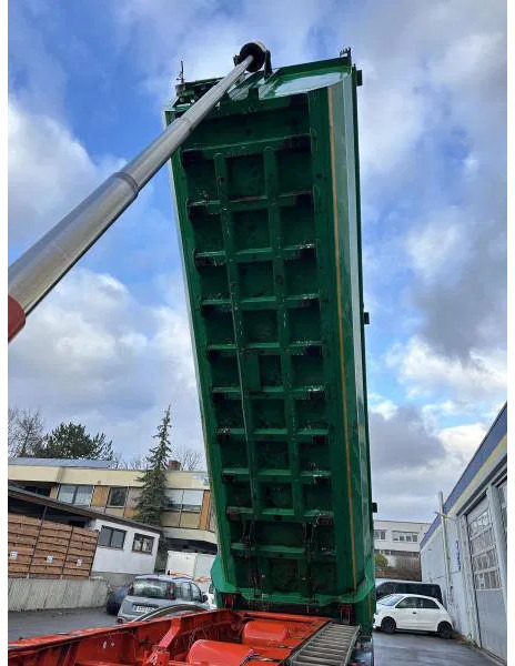Kempf SKM 35/3 Hardox 31 m³ Lift ALCOA SKM 35/3 Hardox 31 m³ Lift ALCOA - Náves sklápěcí: obrázok 4 Kempf SKM 35/3 Hardox 31 m³ Lift ALCOA SKM 35/3 Hardox 31 m³ Lift ALCOA - Náves sklápěcí: obrázok 4