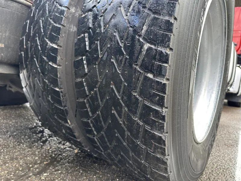 Podvozek s kabinou Mercedes-Benz 2532 LL 6x2 LANGES Fahrgestell Intarder Lenkachse: obrázok 14