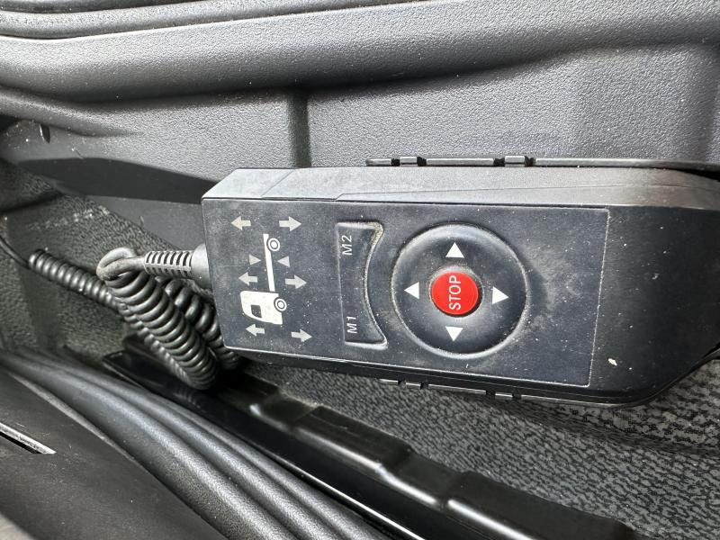 Podvozek s kabinou Mercedes-Benz 2532 LL 6x2 LANGES Fahrgestell Intarder Lenkachse: obrázok 15