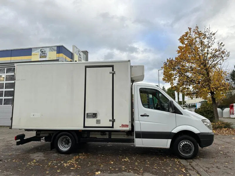 Mercedes-Benz Sprinter 516 luftgef*Tiefkühl*Bi-Temp*EEV*5 Tonner - Chladiarenská dodávka: obrázok 2 Mercedes-Benz Sprinter 516 luftgef*Tiefkühl*Bi-Temp*EEV*5 Tonner - Chladiarenská dodávka: obrázok 2