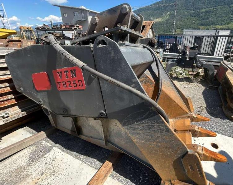 VTN Godet Concasseur VTN FB 250 - Iné stroje: obrázok 1 VTN Godet Concasseur VTN FB 250 - Iné stroje: obrázok 1