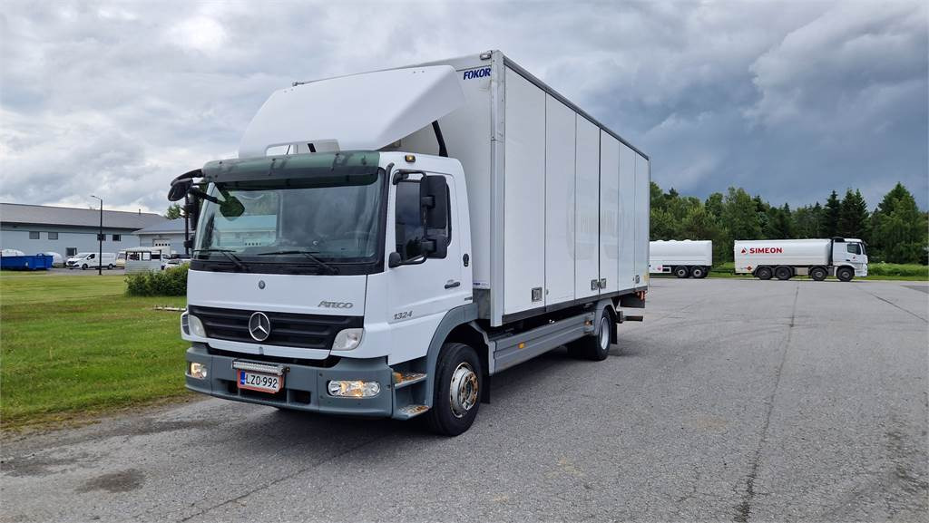 Skříňový nákladní auto Mercedes-Benz ATEGO 1324L/48: obrázok 1