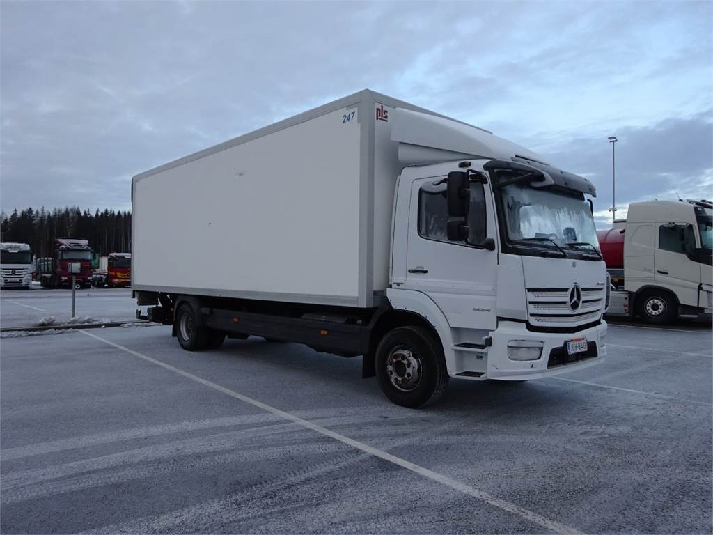 Mercedes-Benz Atego 1524L KSA-kori + PL - Skříňový nákladní auto: obrázok 3 Mercedes-Benz Atego 1524L KSA-kori + PL - Skříňový nákladní auto: obrázok 3