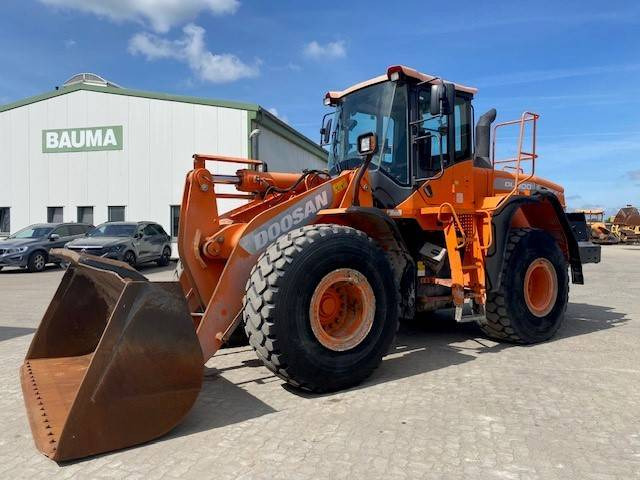 Doosan DL 300-3 (12005349) - Kolesový nakladač: obrázok 1 Doosan DL 300-3 (12005349) - Kolesový nakladač: obrázok 1