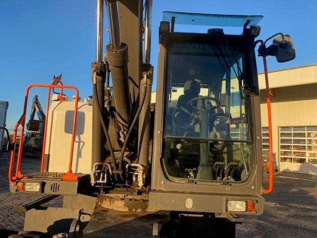 Kolesové rýpadlo Volvo EWR 170 E MIETE / RENTAL (12005642): obrázok 10