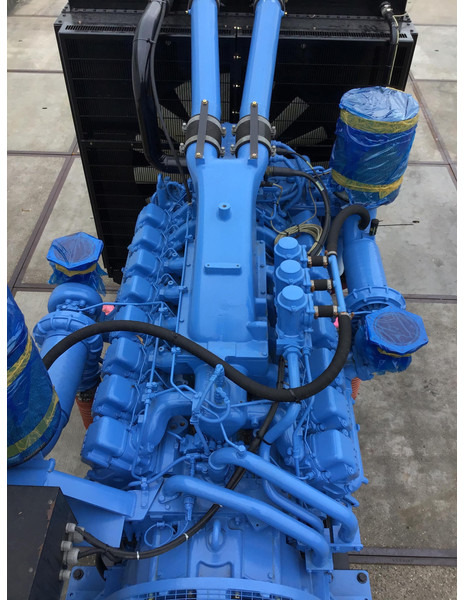 MTU 16V2000 GENERATOR 787KVA USED - Elektrický generátor: obrázok 5 MTU 16V2000 GENERATOR 787KVA USED - Elektrický generátor: obrázok 5