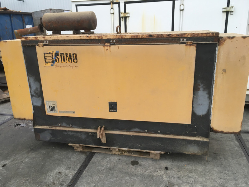 Perkins T6.354.4 GENERATOR 87 KVA USED - Elektrický generátor: obrázok 1 Perkins T6.354.4 GENERATOR 87 KVA USED - Elektrický generátor: obrázok 1