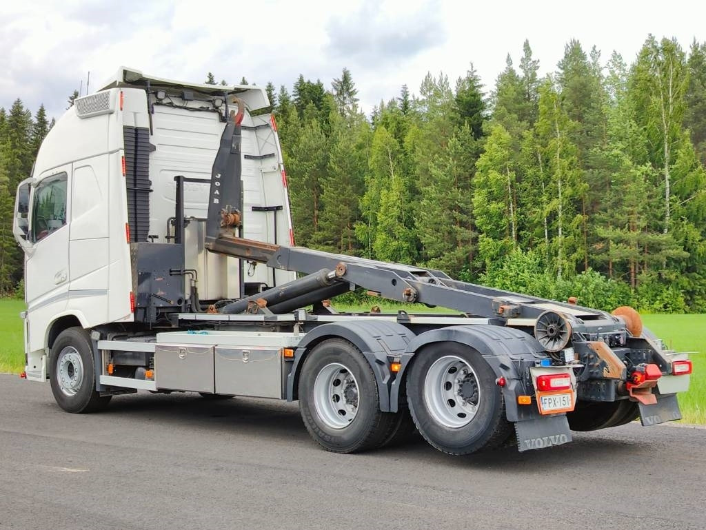 Volvo FH 540 - Hákový nosič kontajnerov: obrázok 4 Volvo FH 540 - Hákový nosič kontajnerov: obrázok 4