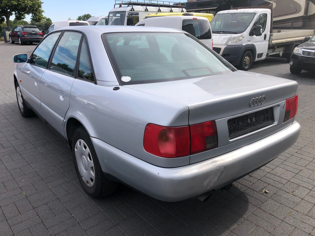 Audi A6 C4 1.8 Automatik - Sedan: obrázok 4 Audi A6 C4 1.8 Automatik - Sedan: obrázok 4