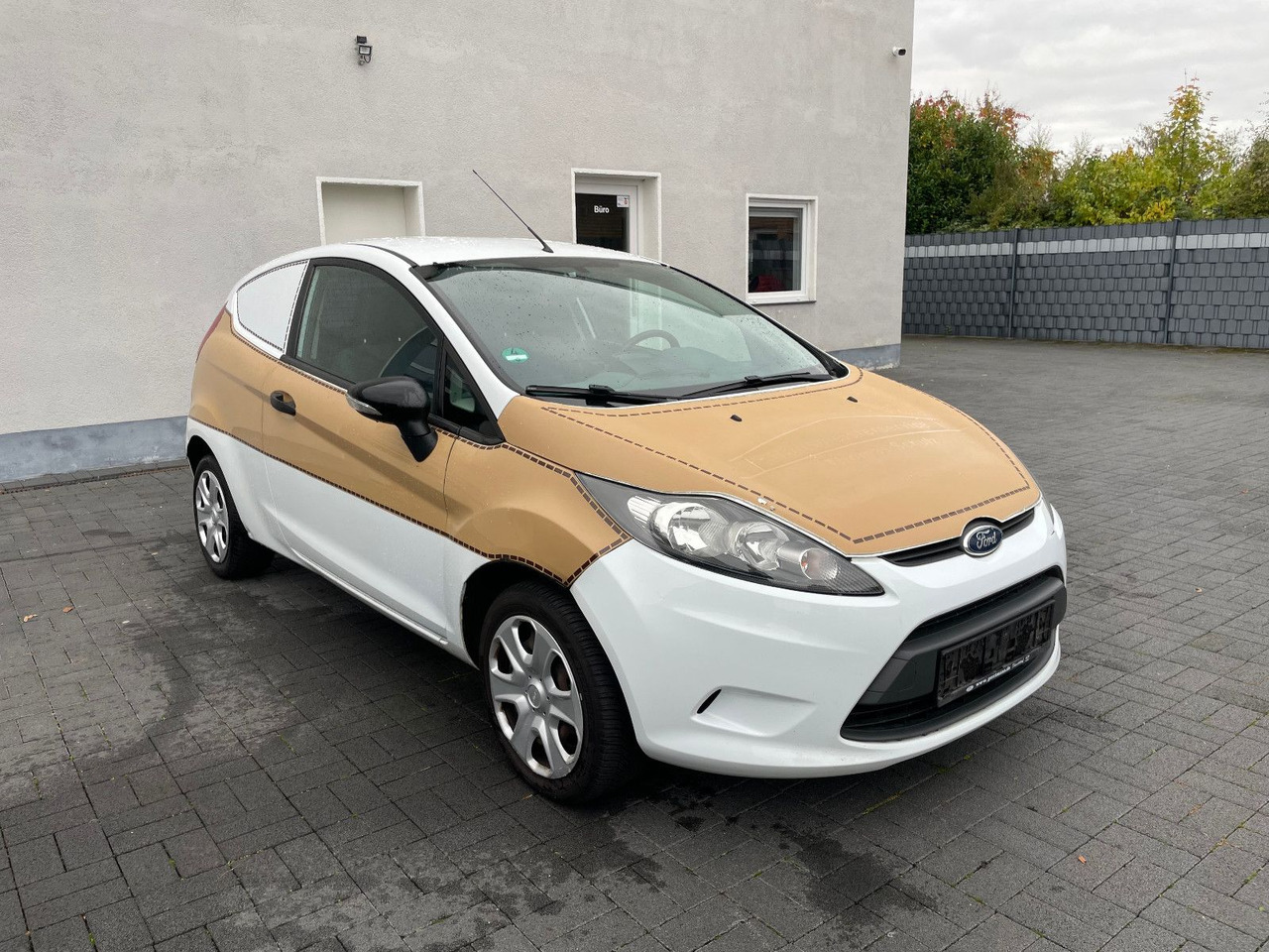 Ford Fiesta 1.25i Van - Malá dodávka: obrázok 1 Ford Fiesta 1.25i Van - Malá dodávka: obrázok 1