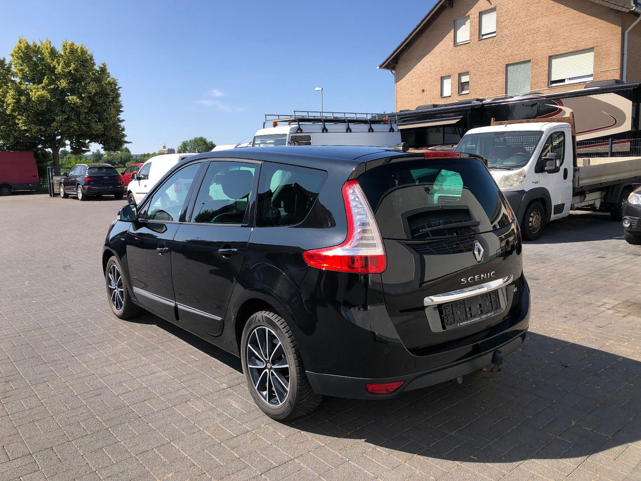 Renault Scenic Grand 2.0 dCi 150 BOSE Edition,Automatik - Mikrobus: obrázok 4 Renault Scenic Grand 2.0 dCi 150 BOSE Edition,Automatik - Mikrobus: obrázok 4