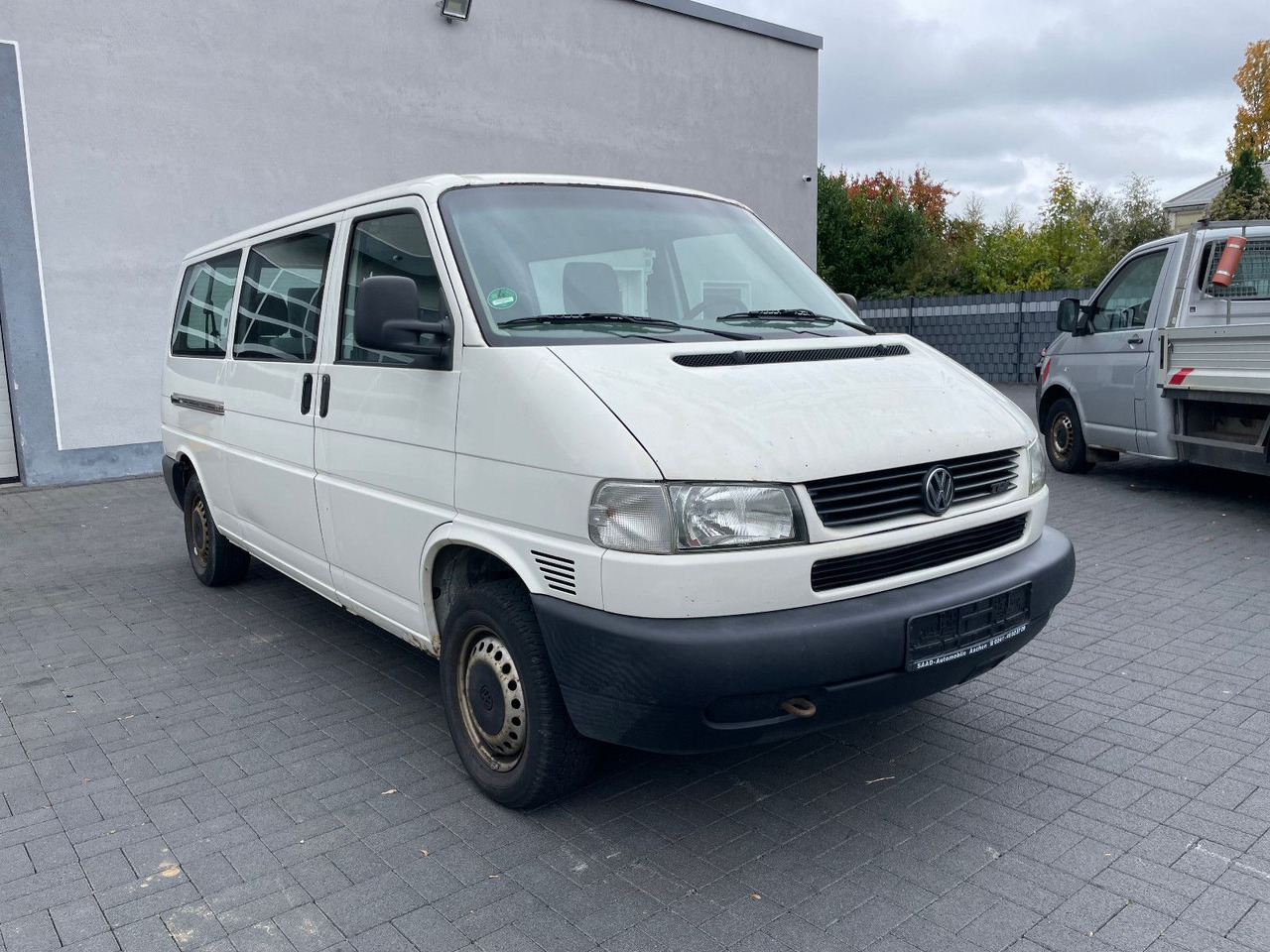 Volkswagen T4 Caravelle 2,5 TDI 75kW syncro lang, 9-Sitzer - Mikrobus: obrázok 1 Volkswagen T4 Caravelle 2,5 TDI 75kW syncro lang, 9-Sitzer - Mikrobus: obrázok 1