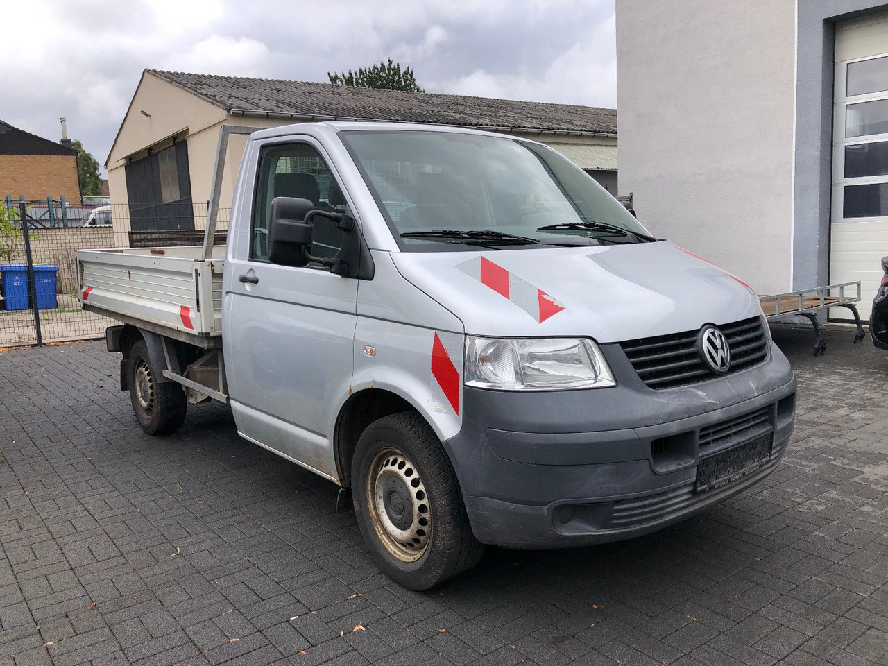 Volkswagen T5 1.9 TDI Transporter Pritsche - Dodávka valník: obrázok 3 Volkswagen T5 1.9 TDI Transporter Pritsche - Dodávka valník: obrázok 3