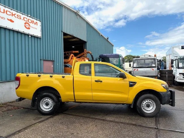 Ford Ranger 2.2TDCI 4x4 SUPERCAB PICK-UP (6 GEARS MANUAL GEARBOX / AIRCONDITIONING / ETC!!) RANGER 2.2TDCI 4x4 SUPERCAB PICK-UP - Pick-up: obrázok 4 Ford Ranger 2.2TDCI 4x4 SUPERCAB PICK-UP (6 GEARS MANUAL GEARBOX / AIRCONDITIONING / ETC!!) RANGER 2.2TDCI 4x4 SUPERCAB PICK-UP - Pick-up: obrázok 4