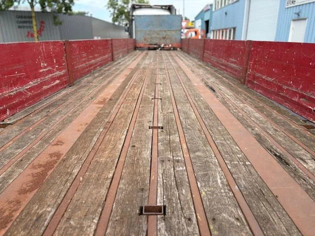 LAG 0-3-39-L 3-AXLE 13.60M. OPEN TRAILER WITH ALUMINIUM SIDE BORDS (FULL STEEL CHASSIS / DRUM BRAKES / ABS-BRAKE SYSTEM / WOODEN FLO - Plošinový/ Valníkový náves: obrázok 5 LAG 0-3-39-L 3-AXLE 13.60M. OPEN TRAILER WITH ALUMINIUM SIDE BORDS (FULL STEEL CHASSIS / DRUM BRAKES / ABS-BRAKE SYSTEM / WOODEN FLO - Plošinový/ Valníkový náves: obrázok 5