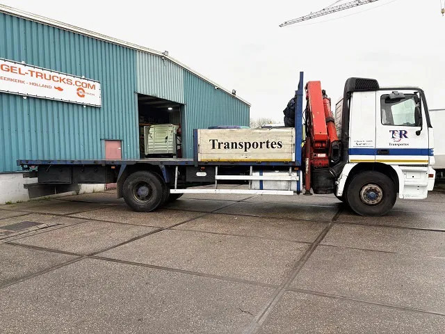 Mercedes-Benz Actros 2031 K WITH PALFINGER PK1101 CRANE (MANUAL GEARBOX / FULL STEEL SUSPENSION / REDUCTION AXLE / REMOTE CONTROL) - Auto s hydraulickou rukou: obrázok 4 Mercedes-Benz Actros 2031 K WITH PALFINGER PK1101 CRANE (MANUAL GEARBOX / FULL STEEL SUSPENSION / REDUCTION AXLE / REMOTE CONTROL) - Auto s hydraulickou rukou: obrázok 4