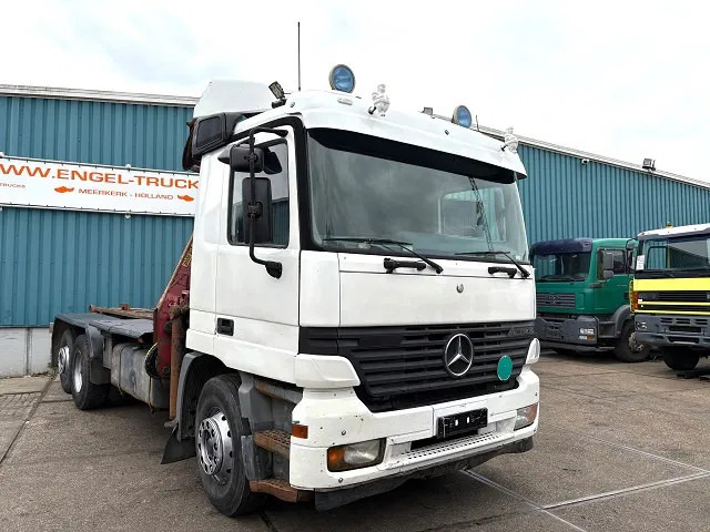 Mercedes-Benz Actros 2540 L 6x2 MP1 WITH V-CRANE & HOOK-ARM SYSTEM (EPS WITH CLUTCH (3 PEDALS) / REDUCTION AXLE / STEEL-/AIR SUSPENSION / P.T. - Hákový nosič kontajnerov, Auto s hydraulickou rukou: obrázok 2 Mercedes-Benz Actros 2540 L 6x2 MP1 WITH V-CRANE & HOOK-ARM SYSTEM (EPS WITH CLUTCH (3 PEDALS) / REDUCTION AXLE / STEEL-/AIR SUSPENSION / P.T. - Hákový nosič kontajnerov, Auto s hydraulickou rukou: obrázok 2