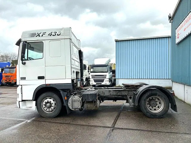 DAF 95.430 XF SPACECAB (EURO 3 / ZF16 MANUAL GEARBOX / ZF-INTARDER / AIRCONDITIONING) - Ťahač: obrázok 5 DAF 95.430 XF SPACECAB (EURO 3 / ZF16 MANUAL GEARBOX / ZF-INTARDER / AIRCONDITIONING) - Ťahač: obrázok 5