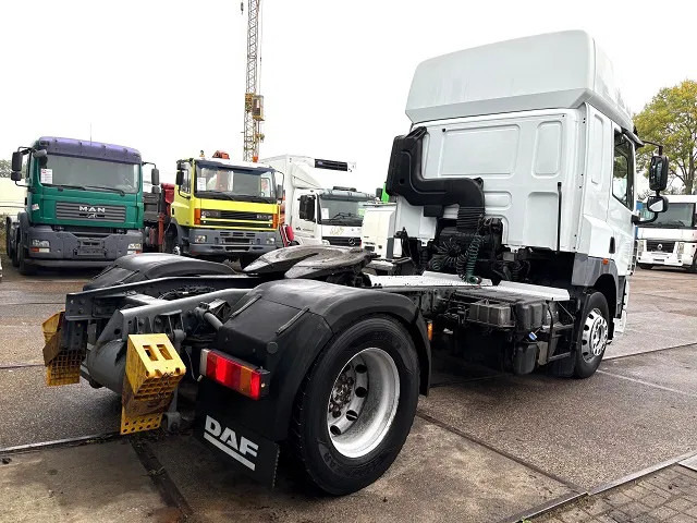 DAF CF 85.460 SPACECAB 4x2 (AS-TRONIC / MX-BRAKE / AIRCONDITIONING / ADR-VLG / FRIDGE / EURO 5 / ETC.) - Ťahač: obrázok 3 DAF CF 85.460 SPACECAB 4x2 (AS-TRONIC / MX-BRAKE / AIRCONDITIONING / ADR-VLG / FRIDGE / EURO 5 / ETC.) - Ťahač: obrázok 3