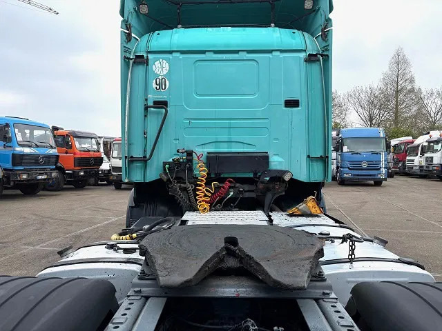 Ťahač Scania R114-380 LA SLEEPERCAB 4x2 (EURO 2 / MANUAL GEARBOX / HYDRAULIC KIT / P.T.O. / FULL SPOILERSET / ETC.): obrázok 6 Ťahač Scania R114-380 LA SLEEPERCAB 4x2 (EURO 2 / MANUAL GEARBOX / HYDRAULIC KIT / P.T.O. / FULL SPOILERSET / ETC.): obrázok 6
