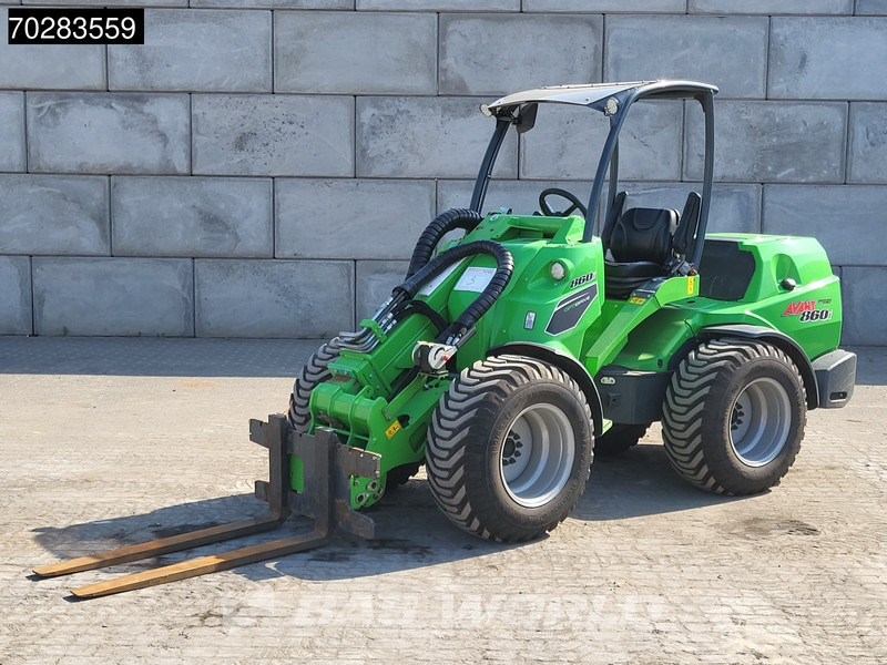 Avant M860i ATTACHMENTS INCLUDED - Kolesový nakladač: obrázok 5 Avant M860i ATTACHMENTS INCLUDED - Kolesový nakladač: obrázok 5