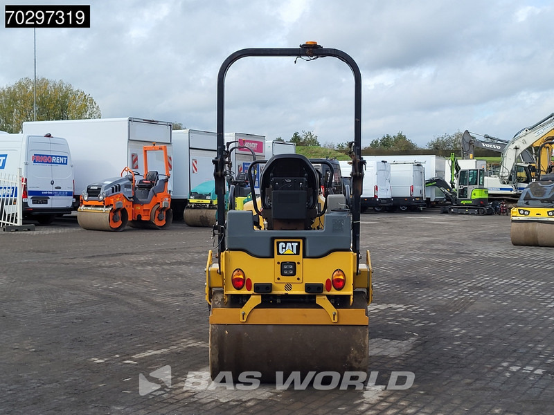 Caterpillar CB2.7 - Valec: obrázok 3 Caterpillar CB2.7 - Valec: obrázok 3