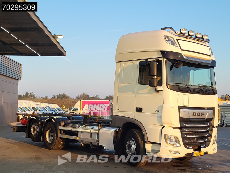 DAF XF 450 XF 6X2 NL-Truck Retarder 2xTanks Lift-axle Standairco ACC Euro 6 - Kontejnérový podvozek/ Výměnná nástavba: obrázok 3 DAF XF 450 XF 6X2 NL-Truck Retarder 2xTanks Lift-axle Standairco ACC Euro 6 - Kontejnérový podvozek/ Výměnná nástavba: obrázok 3