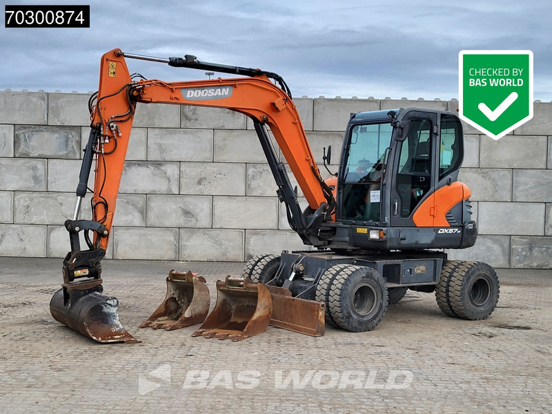 Doosan DX57 W-5 A/C - 3 Buckets - Kolesové rýpadlo: obrázok 1 Doosan DX57 W-5 A/C - 3 Buckets - Kolesové rýpadlo: obrázok 1