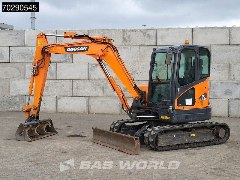 Doosan DX62 R-3 3 BUCKETS - A/C - Mini rýpadlo: obrázok 2 Doosan DX62 R-3 3 BUCKETS - A/C - Mini rýpadlo: obrázok 2