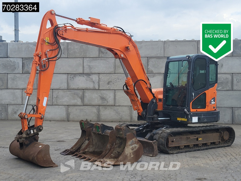 Doosan DX85 R-3 4 BUCKETS - Mini rýpadlo: obrázok 1 Doosan DX85 R-3 4 BUCKETS - Mini rýpadlo: obrázok 1