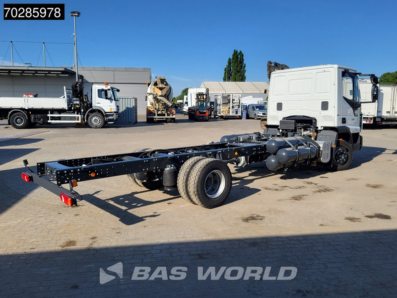 Iveco 120-210L 4X2 NEW 12tons chassis! CNG Engine TELMA Retarder Manual Euro 6 - Podvozek s kabinou: obrázok 5 Iveco 120-210L 4X2 NEW 12tons chassis! CNG Engine TELMA Retarder Manual Euro 6 - Podvozek s kabinou: obrázok 5