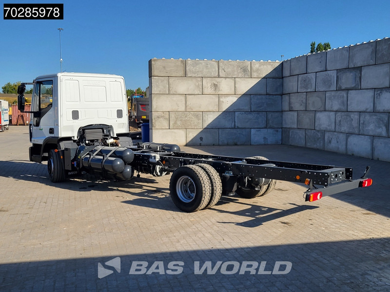 Iveco 120-210L 4X2 NEW 12tons chassis! CNG Engine TELMA Retarder Manual Euro 6 - Podvozek s kabinou: obrázok 2 Iveco 120-210L 4X2 NEW 12tons chassis! CNG Engine TELMA Retarder Manual Euro 6 - Podvozek s kabinou: obrázok 2