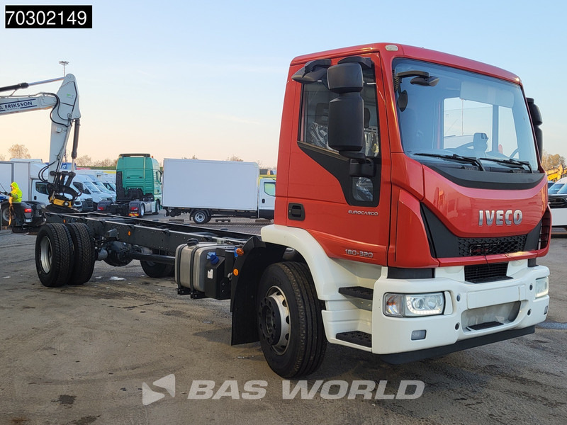 Iveco Eurocargo 180E320 4X2 NEW! 18T chassis 2017 production Euro 6 - Podvozek s kabinou: obrázok 3 Iveco Eurocargo 180E320 4X2 NEW! 18T chassis 2017 production Euro 6 - Podvozek s kabinou: obrázok 3
