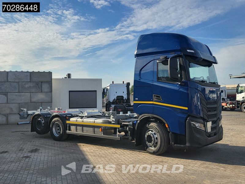 Iveco S-Way 500 6X2 NEW! BDF Lift+steering Axle Automatic Standklima Navi ACC Euro 6 - Kontejnérový podvozek/ Výměnná nástavba: obrázok 3 Iveco S-Way 500 6X2 NEW! BDF Lift+steering Axle Automatic Standklima Navi ACC Euro 6 - Kontejnérový podvozek/ Výměnná nástavba: obrázok 3