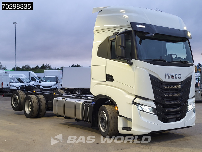 Iveco S-Way 530 6X2 NEW chassis! Retarder Standairco Lift+Steering-Axle Automatic LED ACC Euro 6 - Podvozek s kabinou: obrázok 3 Iveco S-Way 530 6X2 NEW chassis! Retarder Standairco Lift+Steering-Axle Automatic LED ACC Euro 6 - Podvozek s kabinou: obrázok 3