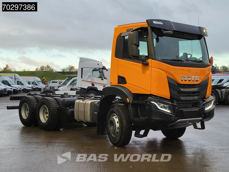 Iveco X-Way 420 6X4 NEW! OFF Chassis steelsuspension Automatic Euro 6 - Podvozek s kabinou: obrázok 3 Iveco X-Way 420 6X4 NEW! OFF Chassis steelsuspension Automatic Euro 6 - Podvozek s kabinou: obrázok 3