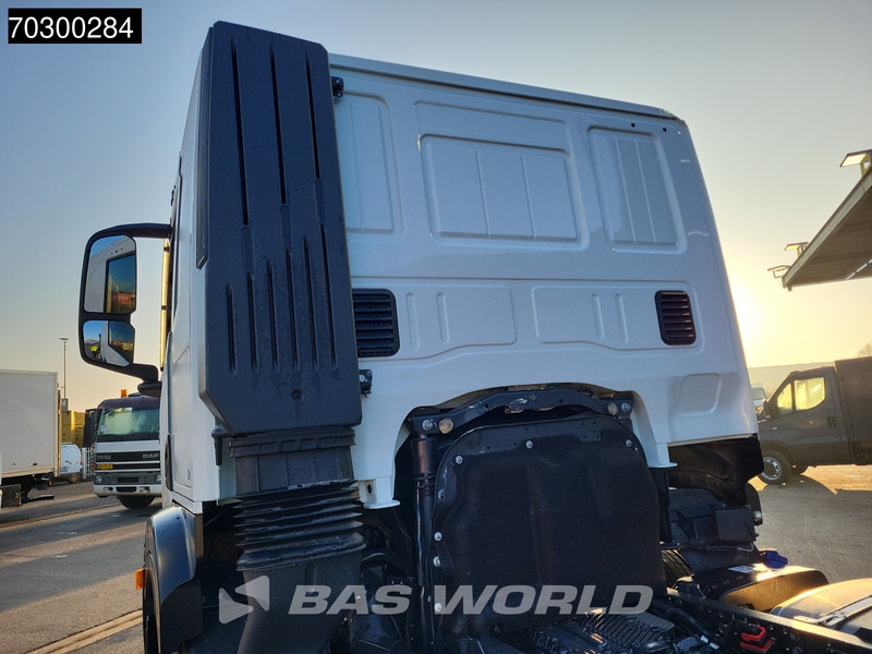 Iveco X-Way 500 X-Way 6X4 NEW 6x4 chassis Sleepercab Rear Air suspension Automatic Euro 6 - Podvozek s kabinou: obrázok 5 Iveco X-Way 500 X-Way 6X4 NEW 6x4 chassis Sleepercab Rear Air suspension Automatic Euro 6 - Podvozek s kabinou: obrázok 5