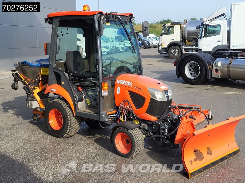 Kubota BX231D-C C10 4X4 - Traktor: obrázok 5 Kubota BX231D-C C10 4X4 - Traktor: obrázok 5