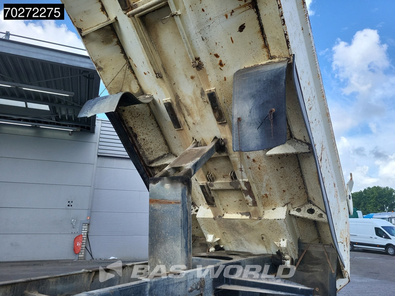 MAN TGA 41.430 8X6 23m3 Manual Big-Axle Steel suspension Euro 3 - Sklápač: obrázok 3 MAN TGA 41.430 8X6 23m3 Manual Big-Axle Steel suspension Euro 3 - Sklápač: obrázok 3