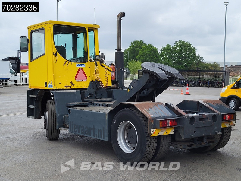 MOL YT200/4X2 4X2 Big-Axle Drumbrakes Hebesattel - Terminálový ťahač: obrázok 2 MOL YT200/4X2 4X2 Big-Axle Drumbrakes Hebesattel - Terminálový ťahač: obrázok 2