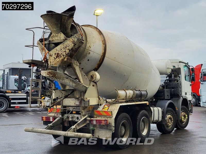 Mercedes-Benz Actros 3236 8X4 9m3 Liebherr Mixer Big-Axle Steelsuspension 3-Pedals Euro 3 - Domiešavač: obrázok 5 Mercedes-Benz Actros 3236 8X4 9m3 Liebherr Mixer Big-Axle Steelsuspension 3-Pedals Euro 3 - Domiešavač: obrázok 5