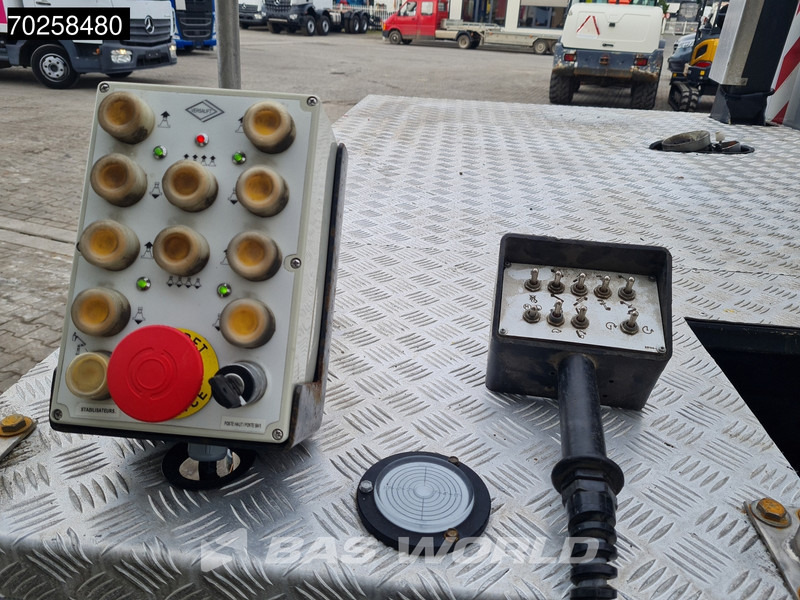 Auto s hydraulickou rukou Mercedes-Benz Antos 1830 4X2 Hubarbeitsbühne 14.70m Time France VST 248 NF Navi Euro 6: obrázok 15