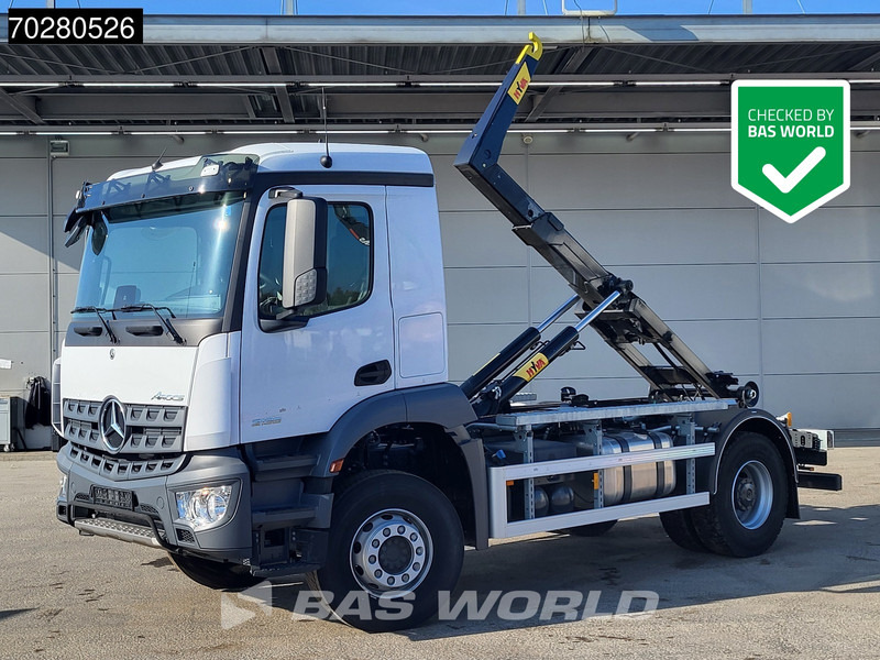 Mercedes-Benz Arocs 2136 4X2 Hyva HKS-12-37-S Big-Axle Steelsuspension Automatic Euro 6 - Hákový nosič kontajnerov: obrázok 1 Mercedes-Benz Arocs 2136 4X2 Hyva HKS-12-37-S Big-Axle Steelsuspension Automatic Euro 6 - Hákový nosič kontajnerov: obrázok 1