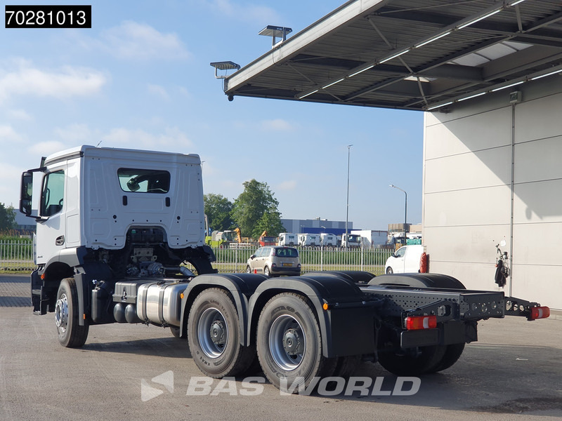 Mercedes-Benz Arocs 2636 6X4 NEW chassis Flywheel PTO Big-Axle Automatic Steelsuspension Euro 6 - Podvozek s kabinou: obrázok 2 Mercedes-Benz Arocs 2636 6X4 NEW chassis Flywheel PTO Big-Axle Automatic Steelsuspension Euro 6 - Podvozek s kabinou: obrázok 2