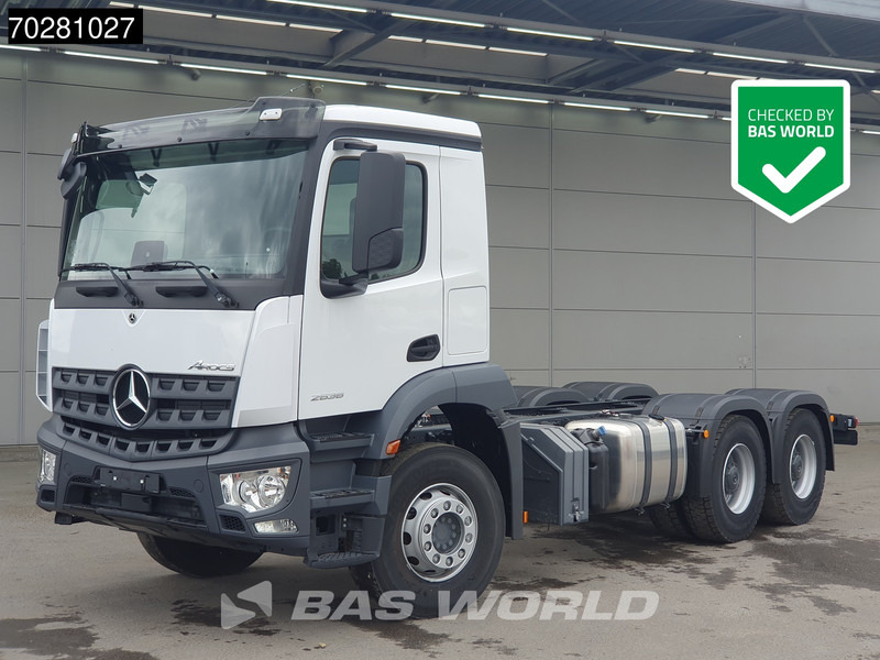 Mercedes-Benz Arocs 2636 6X4 NEW chassis Flywheel PTO Big-Axle Automatic Steelsuspension Euro 6 - Podvozek s kabinou: obrázok 1 Mercedes-Benz Arocs 2636 6X4 NEW chassis Flywheel PTO Big-Axle Automatic Steelsuspension Euro 6 - Podvozek s kabinou: obrázok 1