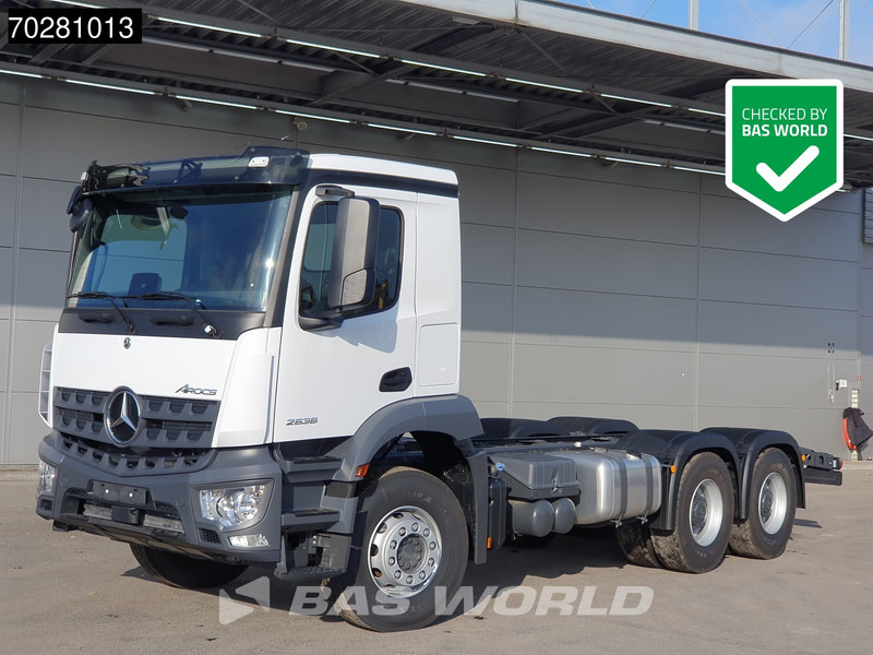 Mercedes-Benz Arocs 2636 6X4 NEW chassis Flywheel PTO Big-Axle Automatic Steelsuspension Euro 6 - Podvozek s kabinou: obrázok 1 Mercedes-Benz Arocs 2636 6X4 NEW chassis Flywheel PTO Big-Axle Automatic Steelsuspension Euro 6 - Podvozek s kabinou: obrázok 1