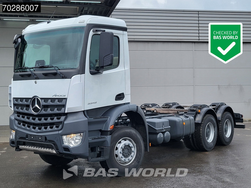Mercedes-Benz Arocs 3342 6X4 NEW 6x4 chassis Big-Axle Automatic Steel suspension Euro 3 - Podvozek s kabinou: obrázok 1 Mercedes-Benz Arocs 3342 6X4 NEW 6x4 chassis Big-Axle Automatic Steel suspension Euro 3 - Podvozek s kabinou: obrázok 1