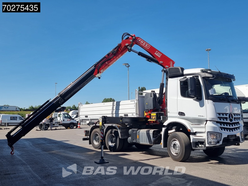 Mercedes-Benz Arocs 3348 6X4 Fassi F255A2.24 Kran Crane 9m3 3-Sided Tipper Big-Axle Euro 6 - Sklápač, Auto s hydraulickou rukou: obrázok 5 Mercedes-Benz Arocs 3348 6X4 Fassi F255A2.24 Kran Crane 9m3 3-Sided Tipper Big-Axle Euro 6 - Sklápač, Auto s hydraulickou rukou: obrázok 5